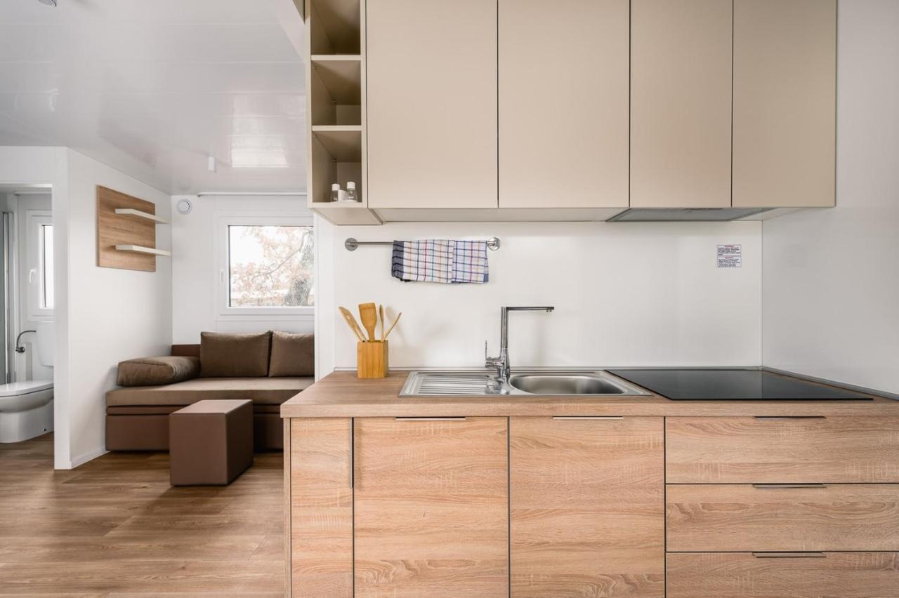 Adriamar Mobile Homes In Camping Park أوماغ المظهر الخارجي الصورة